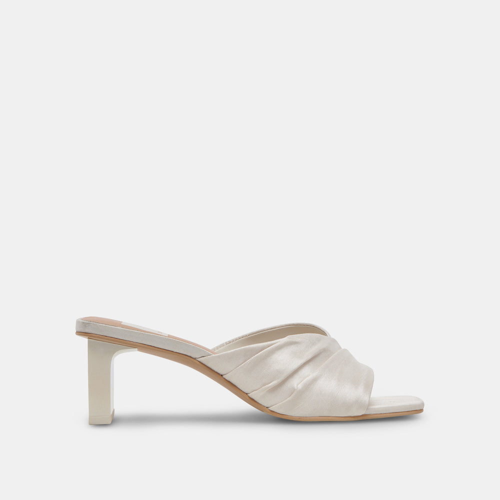 Dolce Vita SHOES | CARLAN HEELS OFF WHITE SILK
– Dolce Vita