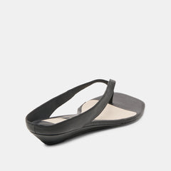 Dolce Vita SHOES | GIZEL Black Leather Thong Square-Toe Sandals