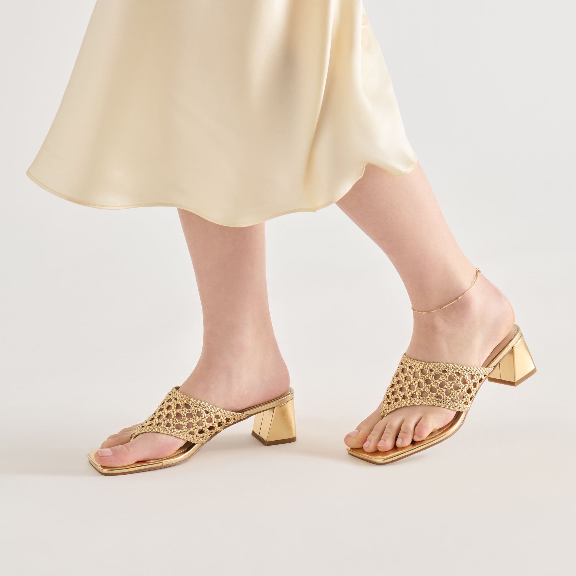 Dolce Vita SHOES | Barlo Gold Woven Stella Heels
