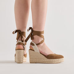 Dolce Vita SHOES | Noura Lt Brown Suede Wedges