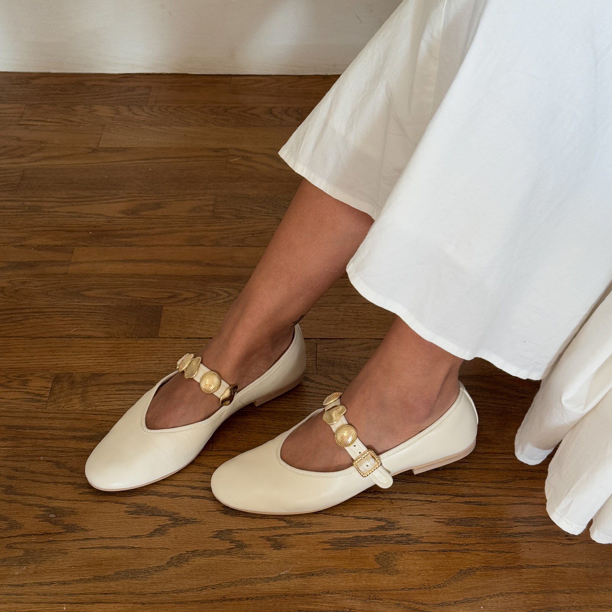 Dolce Vita SHOES | Relan Off White Leather Ballet Flats