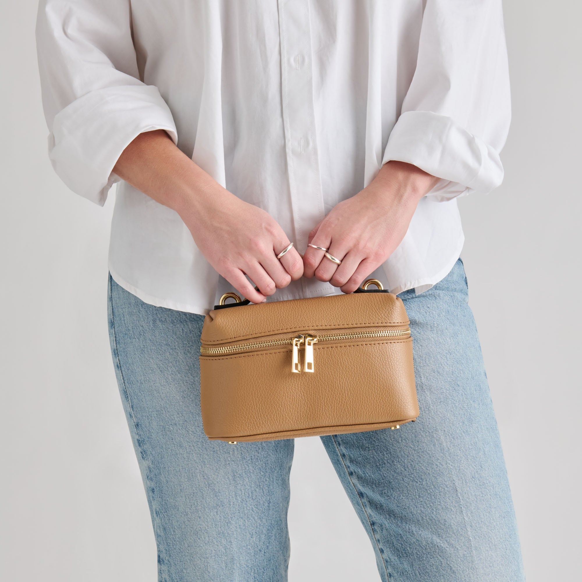 Dolce Vita HANDBAGS | Leony Tan Leather Crossbody