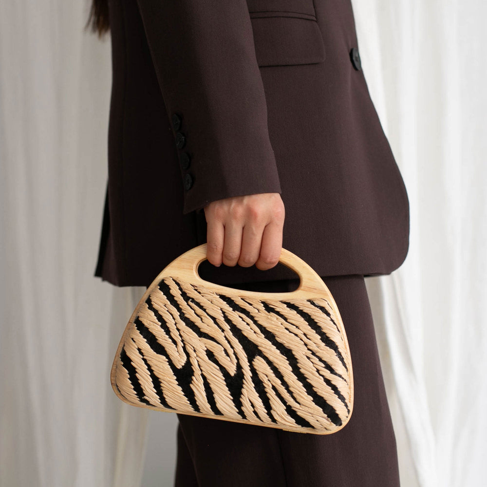 Dolce Vita HANDBAGS | Maelie Black Natural Zebra Raffia Handbag